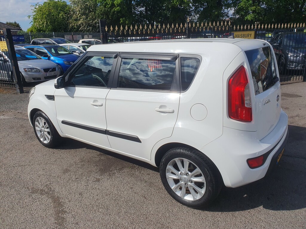 Kia Soul 1.6 Crdi 2 Suv Euro 5 126 Bhp White #5