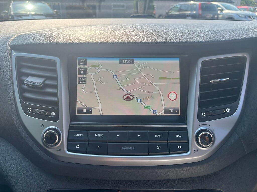 Hyundai Tucson 1.6 Gdi Blue Drive Se Nav Suv Eu MP12SMP Red #3
