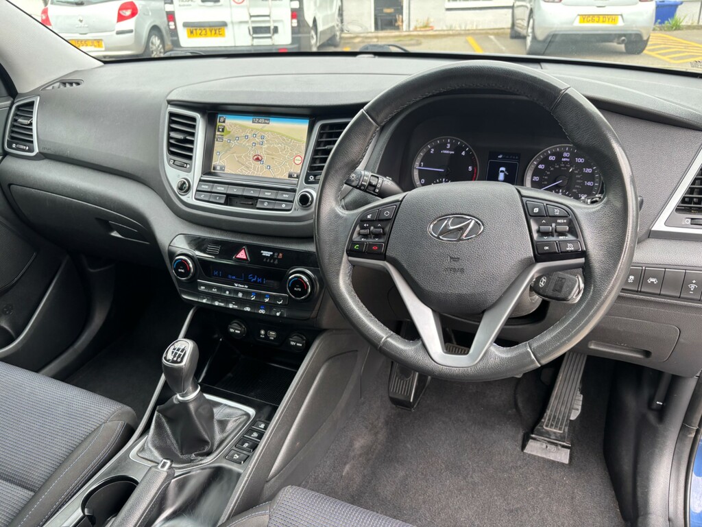 Hyundai Tucson 1.7 Crdi Blue Drive Se Nav Suv E VA66VZY Blue #2