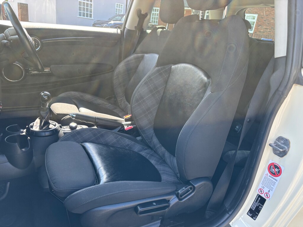 Mini Hatch 1.5 Cooper Hatchback Euro 6 Ss DF64PXG White #6