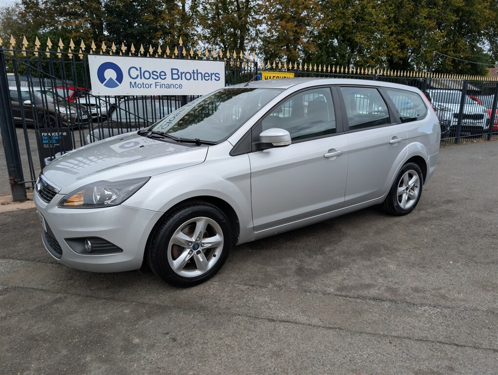 Ford Focus 1.6L Zetec S 115 Hatchback Euro Red #8