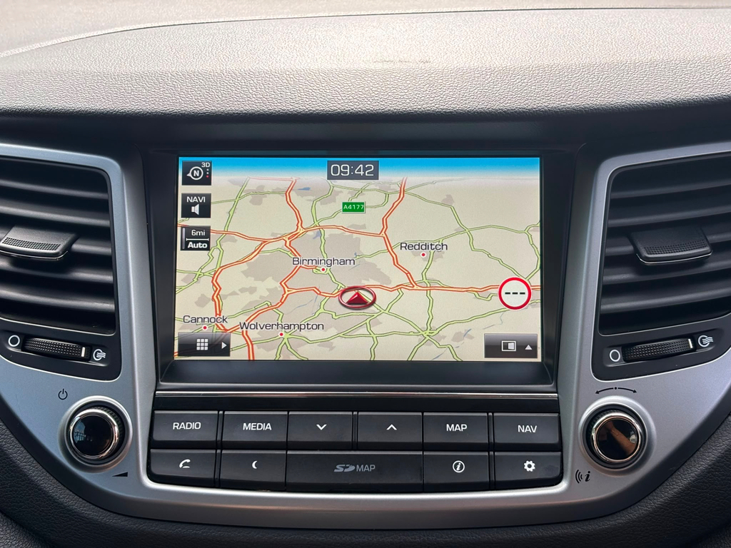 Hyundai Tucson 1.7 Crdi Blue Drive Se Nav Suv E #3