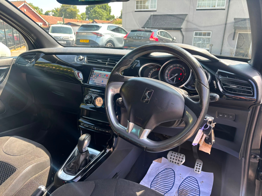 DS DS 3 1.2 Puretech Prestige Hatchback Eat6 Eu  #2