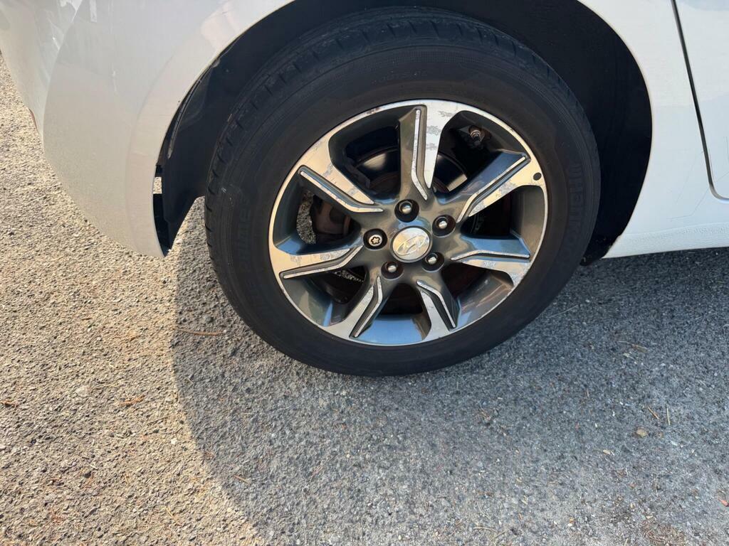 Hyundai Ix20 1.4 Blue Drive Se Euro 6 S S White #6