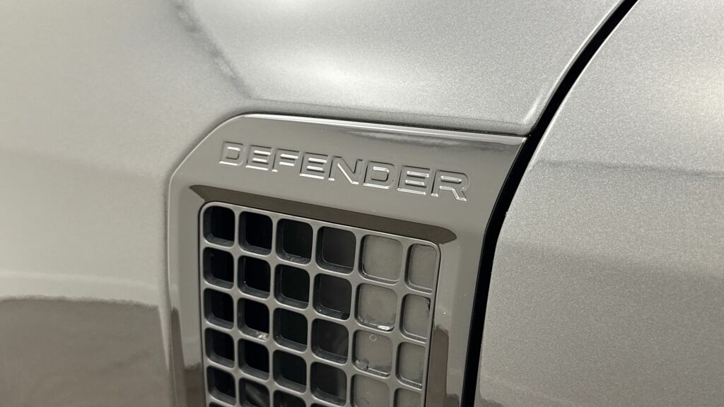 Land Rover Defender 110 4.4 P635 Octa 110 2025 Grey #20