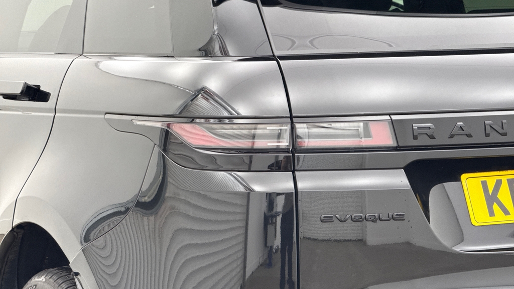Land Rover Range Rover Evoque 1.5 P300e 11.9Kwh Dynamic Se Suv Plug-i White #19
