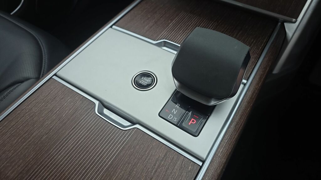 Land Rover Range Rover 4.4 P530 Black #11