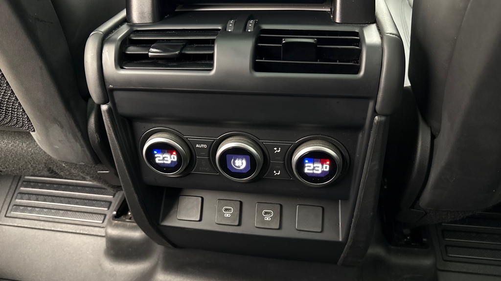 Land Rover Defender 110 D250 Mhev Xs Edition Black #18