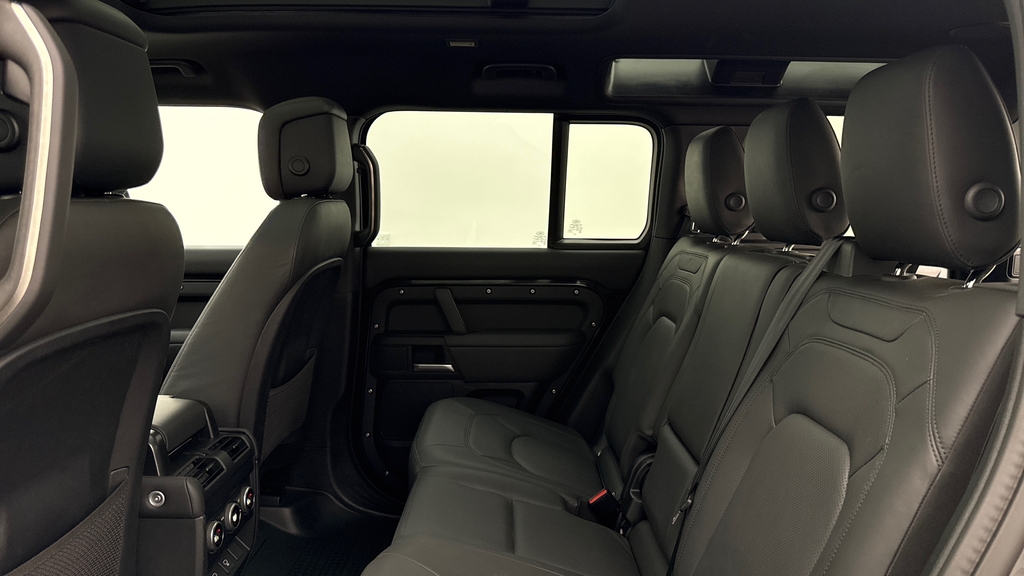 Land Rover Defender 110 D350 X-dynamic Hse Santorini Black Black #4