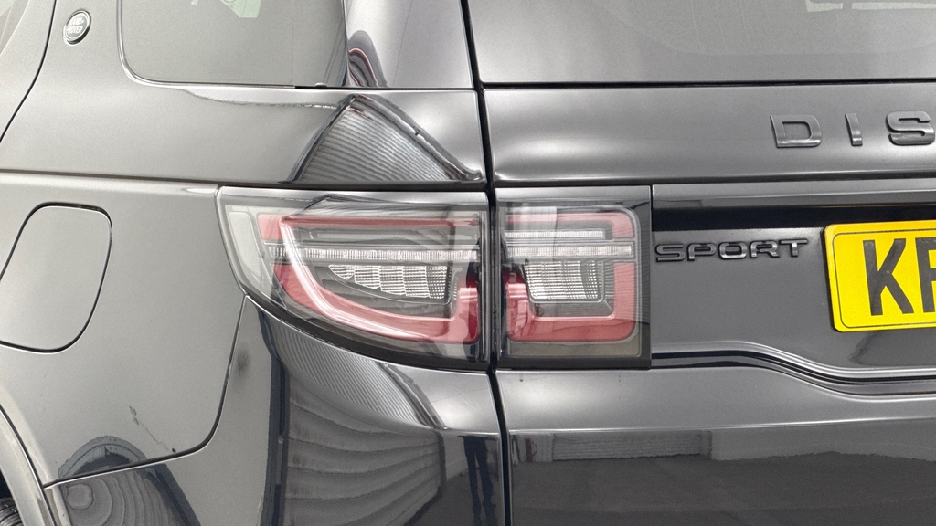Land Rover Discovery Sport D200 Dynamic Se Swb Grey #19