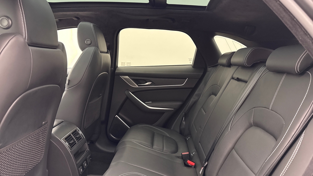 Jaguar F-Pace P400e R-dynamic Hse Black 90Th Anniversary Edition Black #4