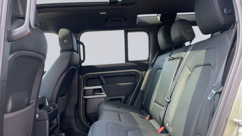 Land Rover Defender 110 D250 Se Pangea Green Green #4