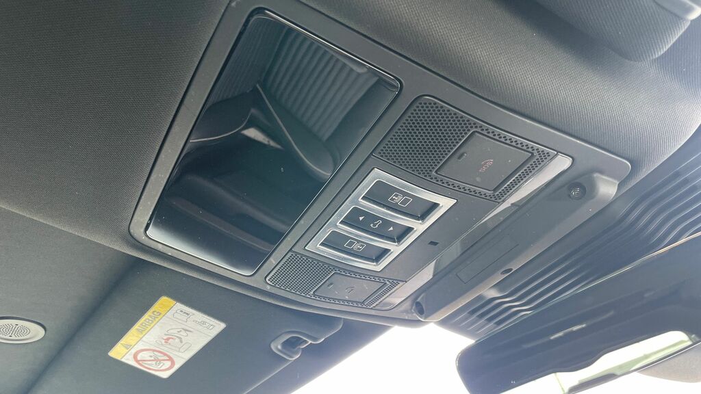 Land Rover Discovery 1.5 P300e Urban Edition 5 Seat 2023 Grey #23