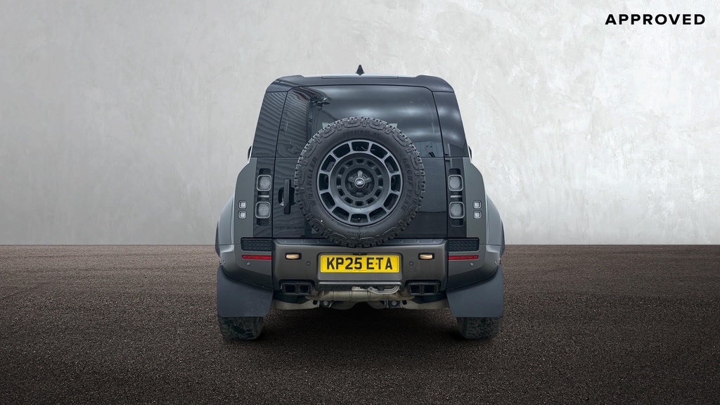 Land Rover Defender 110 P635 Octa Edition One Faroe Green Green #6
