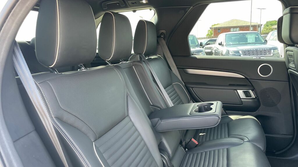 Land Rover Discovery 3.0 D300 Mhev Se Suv 4Wd Euro 6 S Black #44