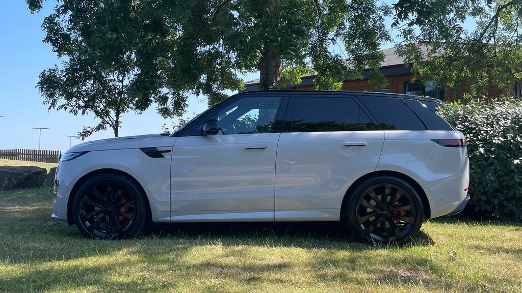 Land Rover Range Rover Sport 4.4 P635 V8 Sv Carbon 2026 #34