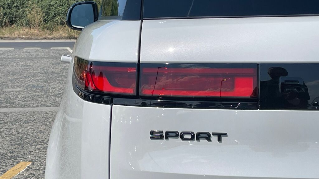 Land Rover Range Rover Sport 4.4 P635 V8 Sv Carbon 2026 #26