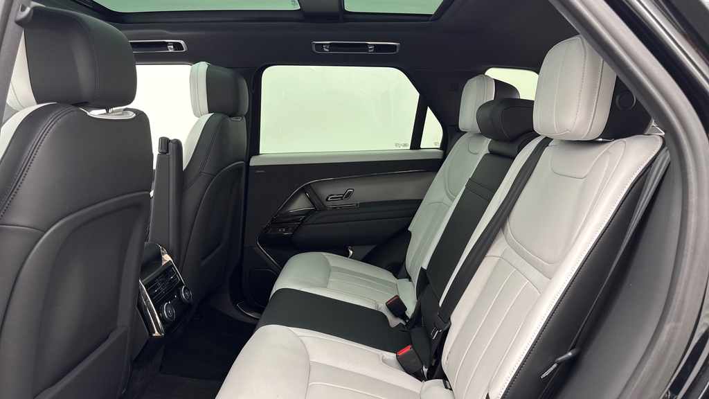 Land Rover Range Rover Sport D300 Dynamic Se Santorini Black Black #4
