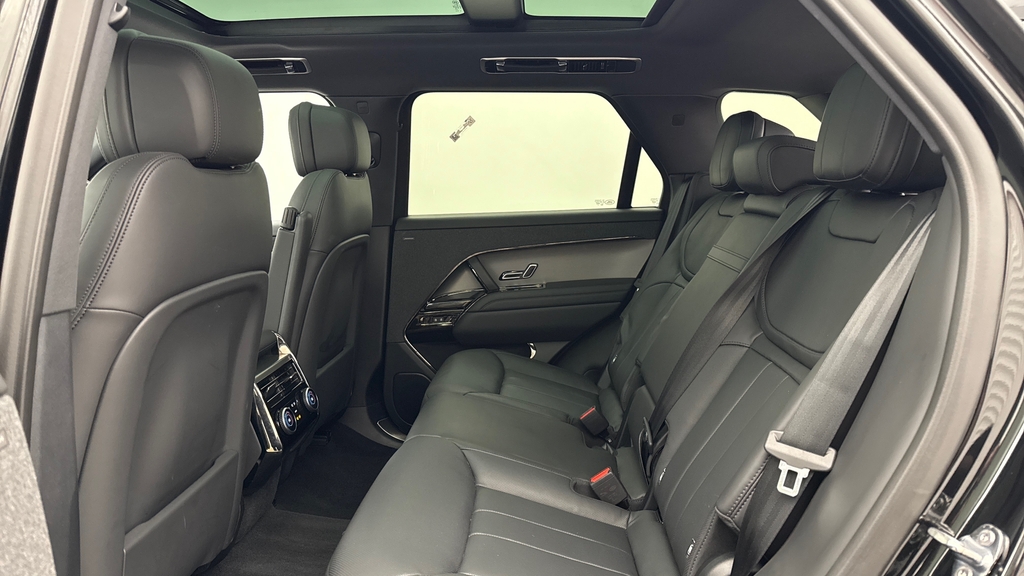 Land Rover Range Rover Sport P460e Dynamic Se Santorini Black KM74SYJ Black #4