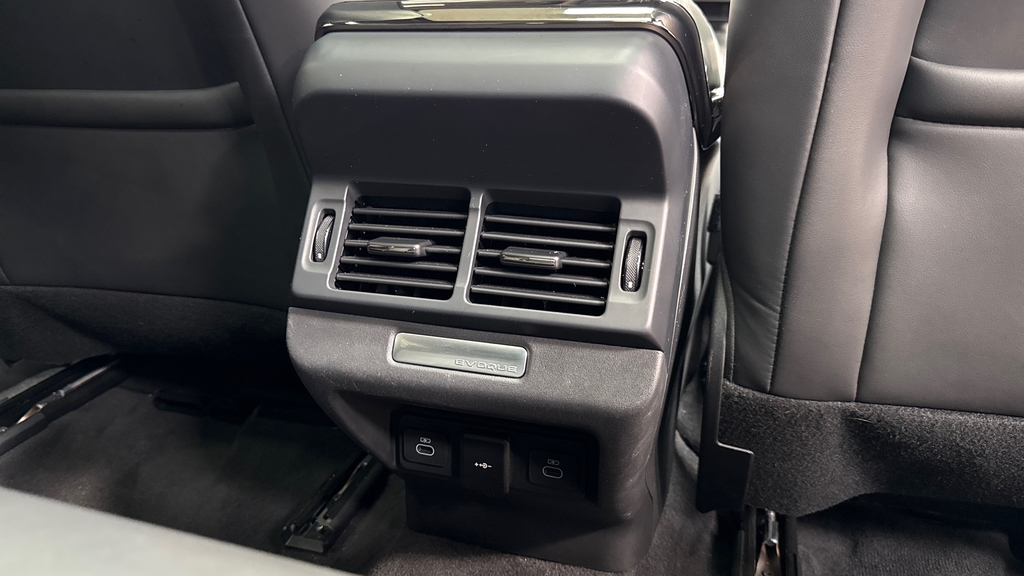 Land Rover Range Rover Evoque 2.0 D200 Dynamic Hse White #18