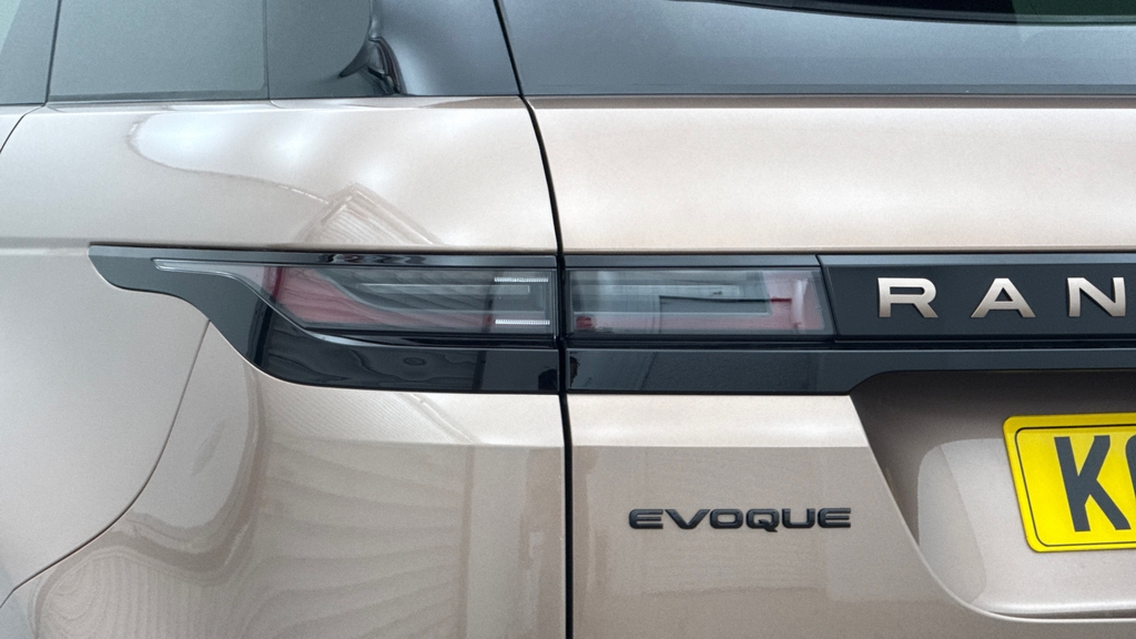 Land Rover Range Rover Evoque 2.0 D200 Dynamic Hse White #19