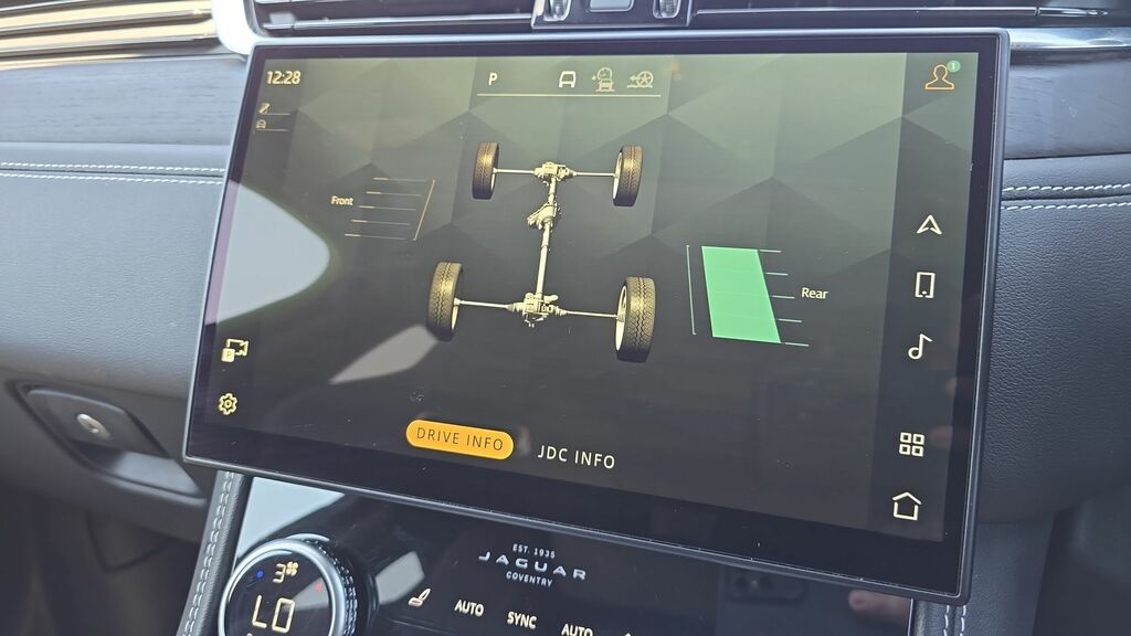 Jaguar F-Pace R-dynamic Hse Black Black #42