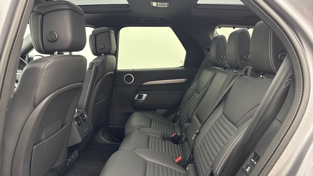 Land Rover Discovery D350 Dynamic Hse Eiger Grey Grey #4