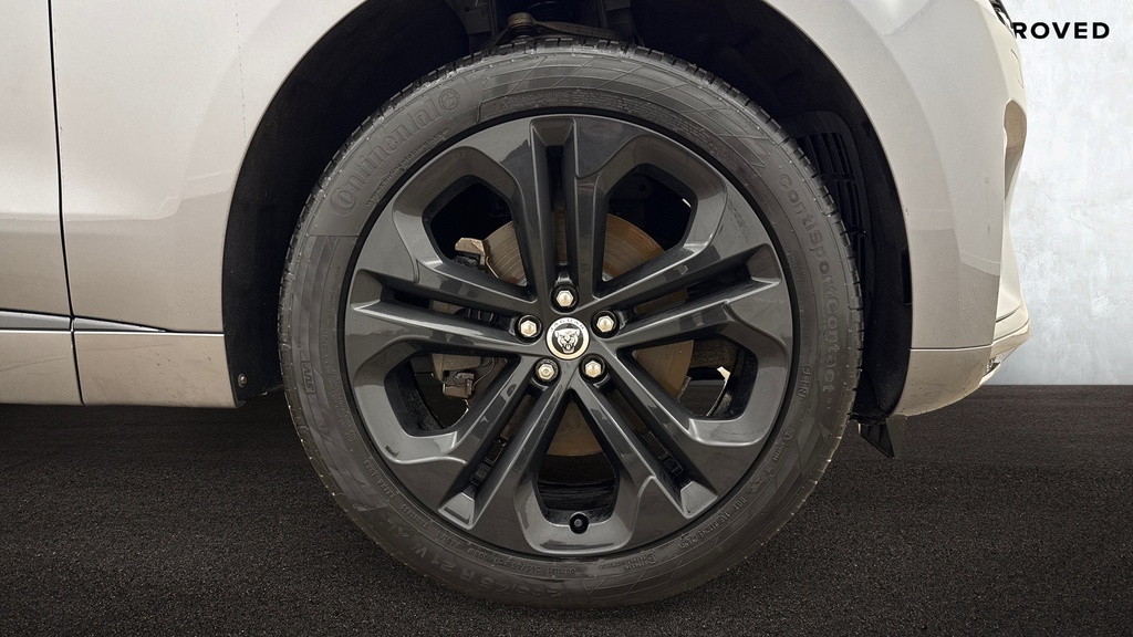 Jaguar F-Pace 2.0 D200 R-dynamic Se Black Awd 2023 White #8