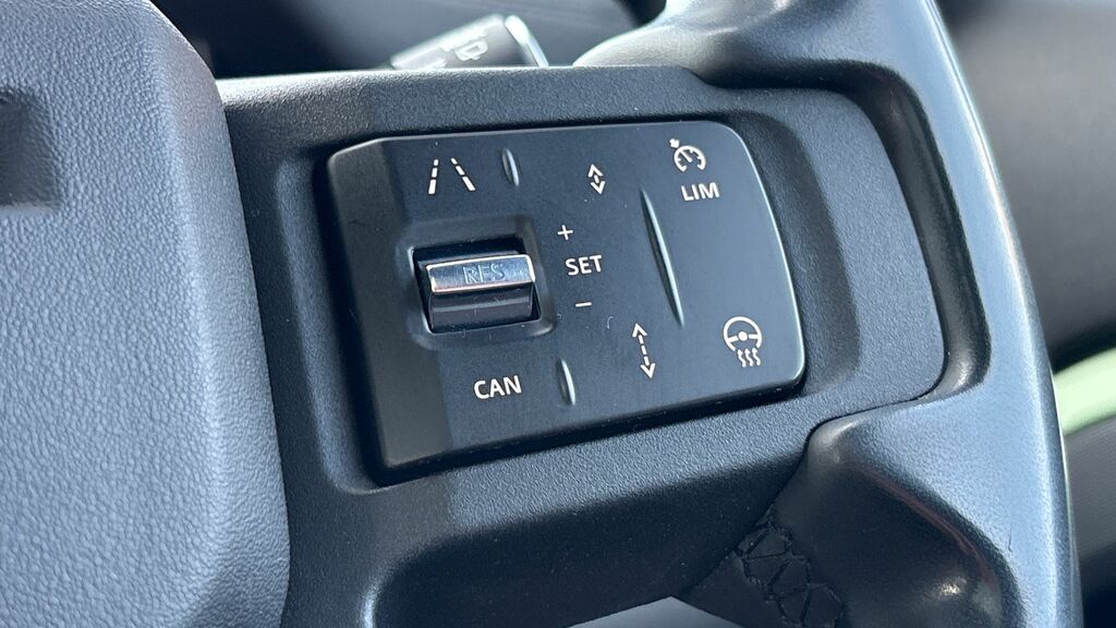 Land Rover Defender 110 D300 X-dynamic Se Eiger Grey Grey #35