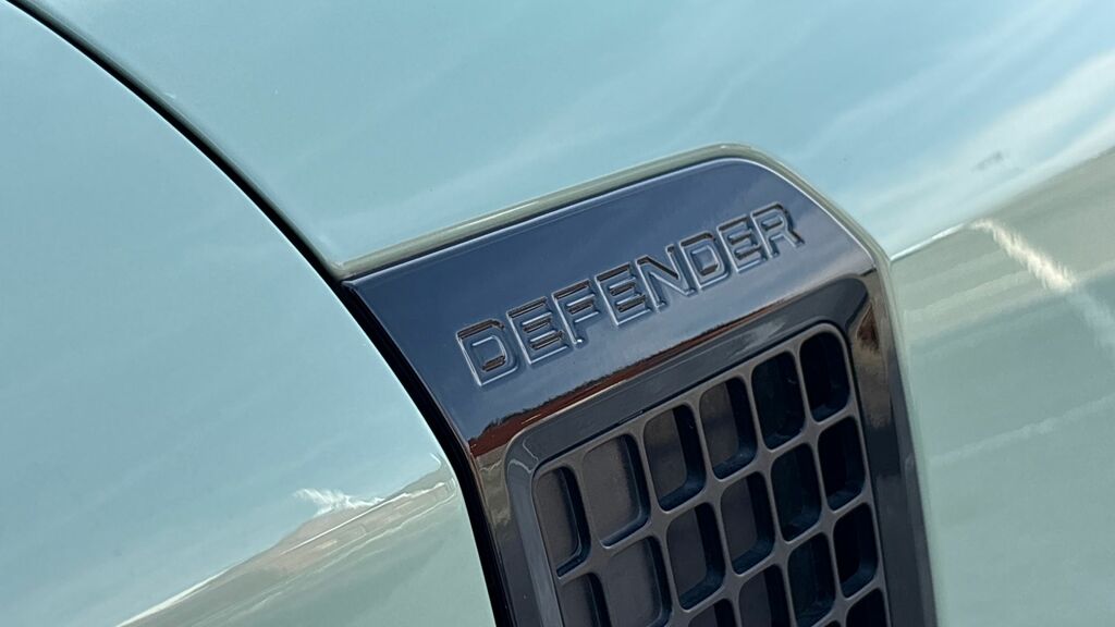 Land Rover Defender 110 D300 X-dynamic Se Eiger Grey Grey #28