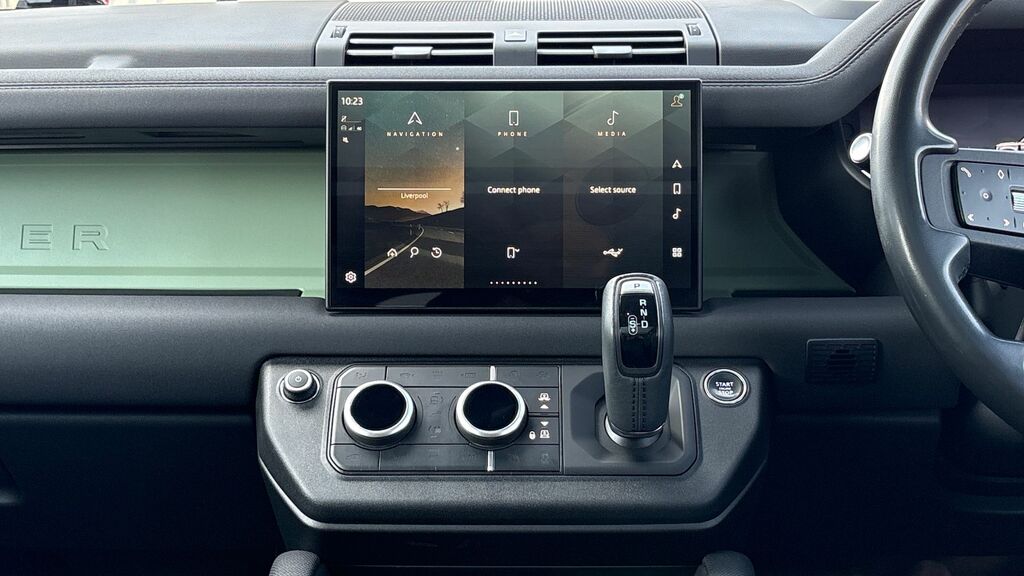 Land Rover Defender 110 D300 X-dynamic Se Eiger Grey Grey #14