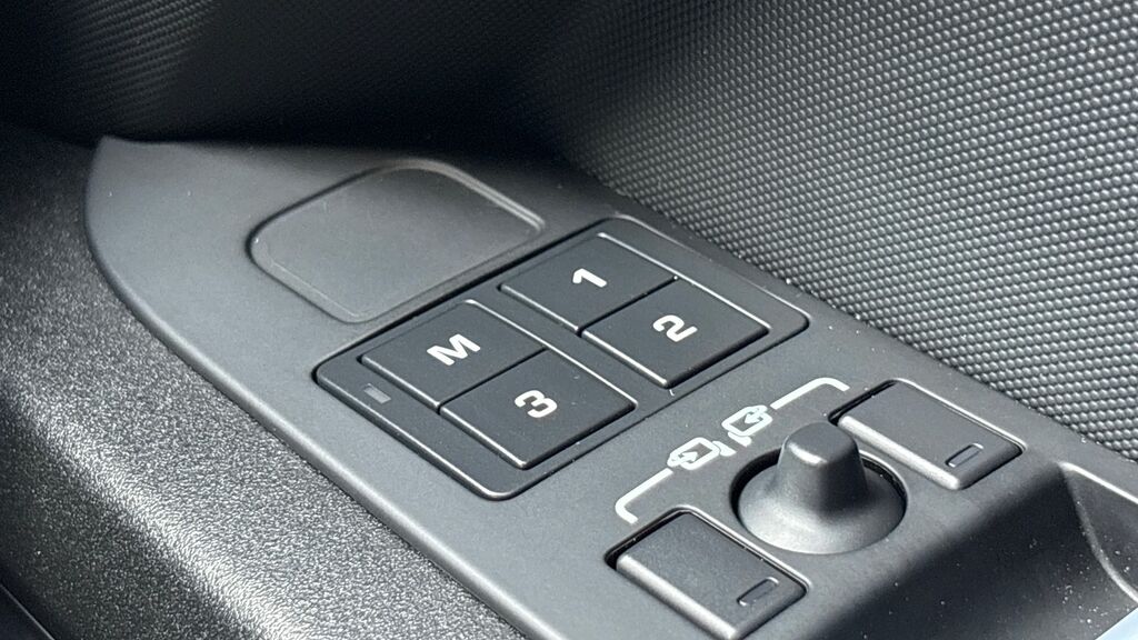 Land Rover Defender 110 D300 X-dynamic Se Eiger Grey Grey #32