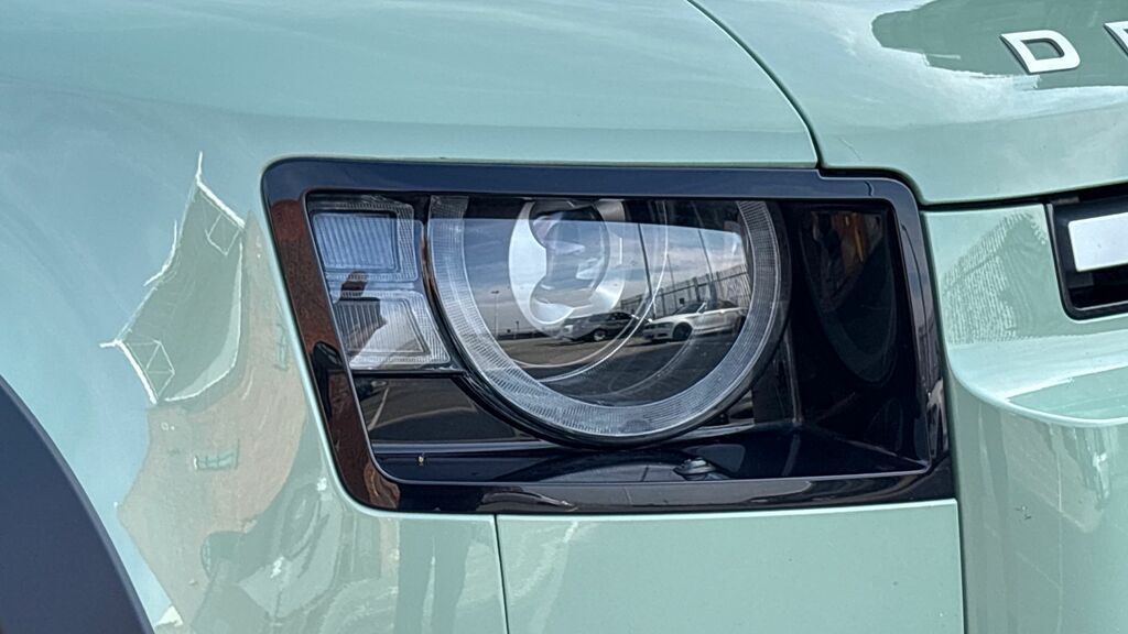 Land Rover Defender 110 D300 X-dynamic Se Eiger Grey Grey #17