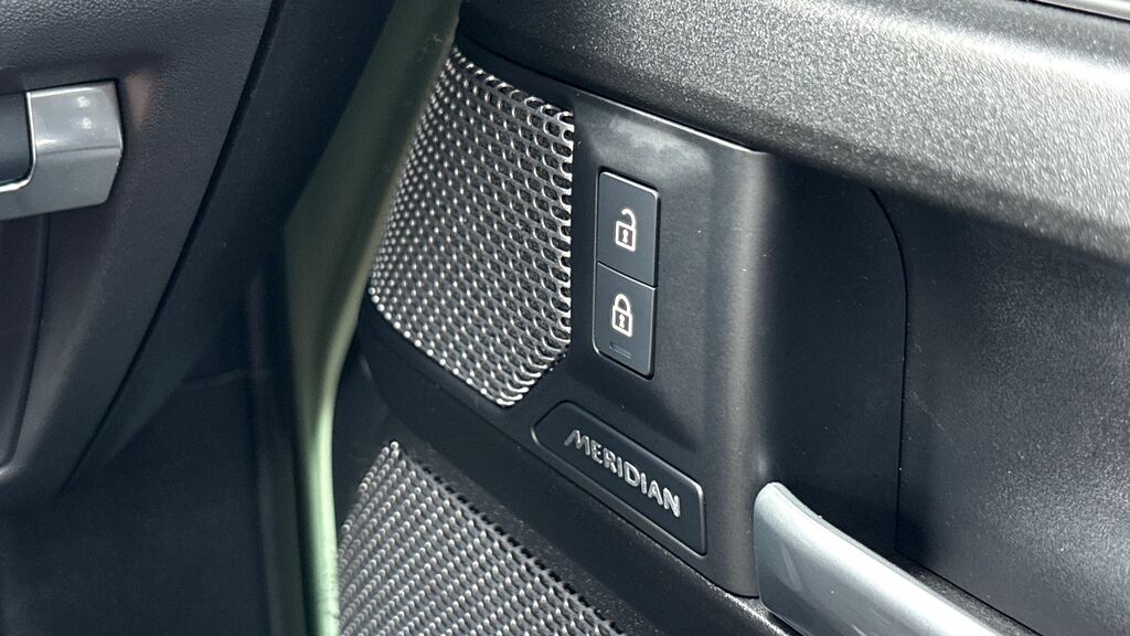 Land Rover Defender 110 D300 X-dynamic Se Eiger Grey Grey #34