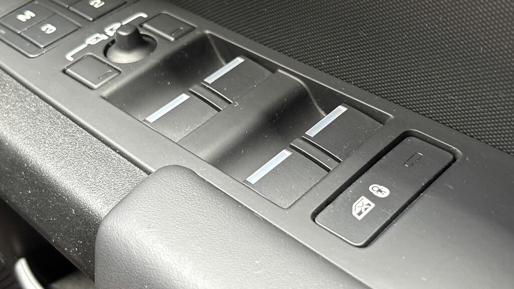 Land Rover Defender 110 X-dynamic Se Black #33