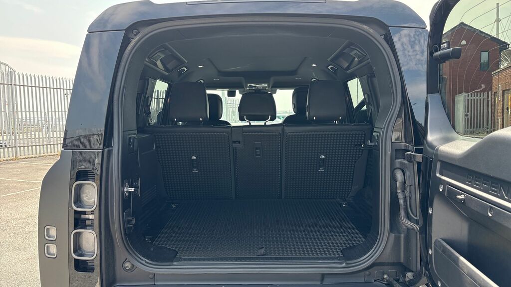 Land Rover Defender 110 X-dynamic Se Black #10