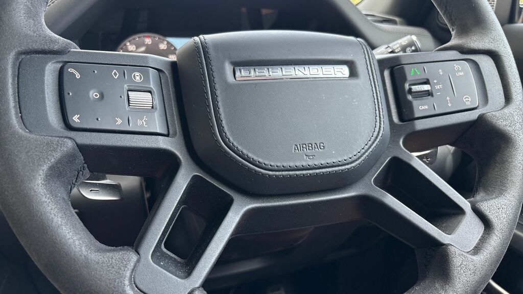 Land Rover Defender 110 X-dynamic Se Black #38
