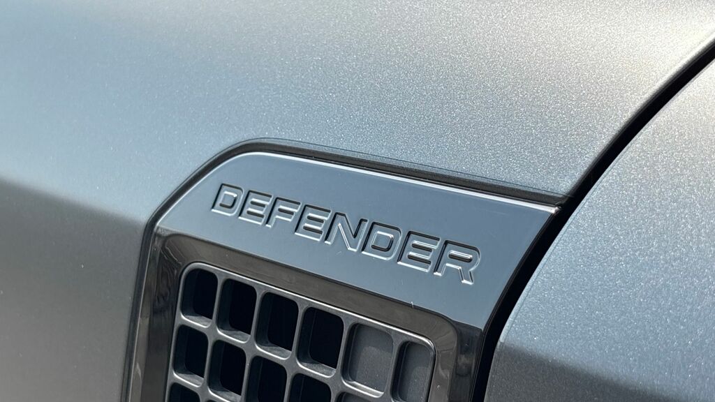 Land Rover Defender 110 X-dynamic Se Black #26