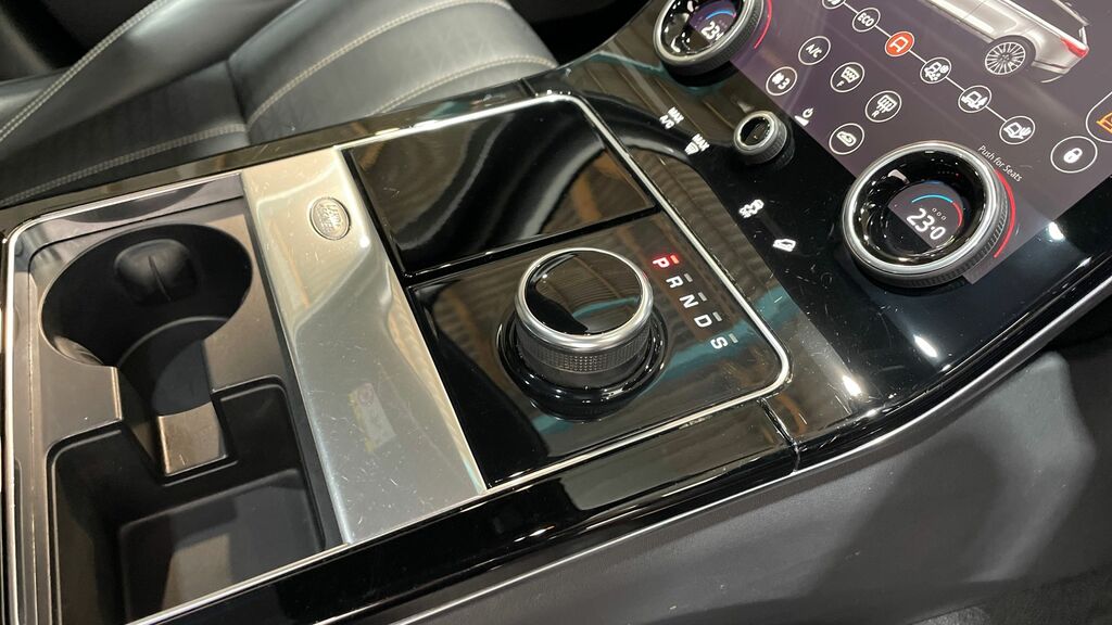 Land Rover Range Rover Velar 2L R-dynamic S White #13