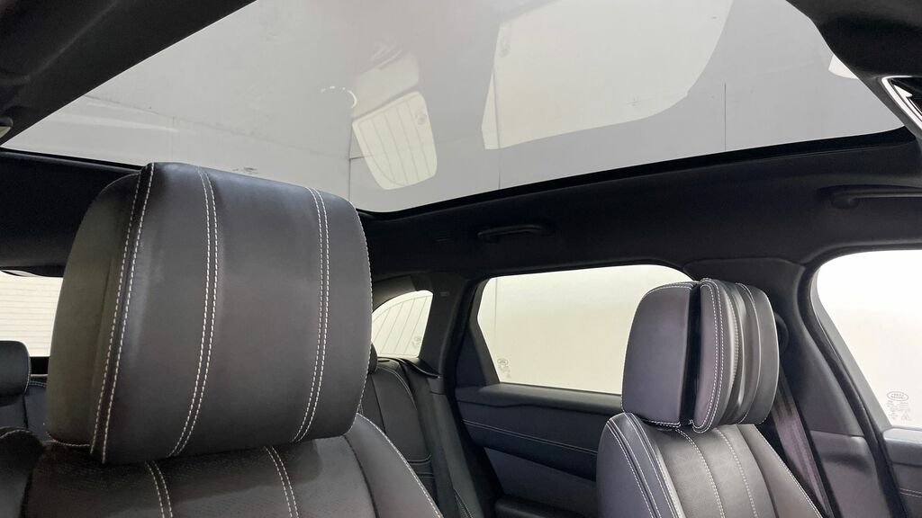 Land Rover Range Rover Velar 2L R-dynamic S White #21