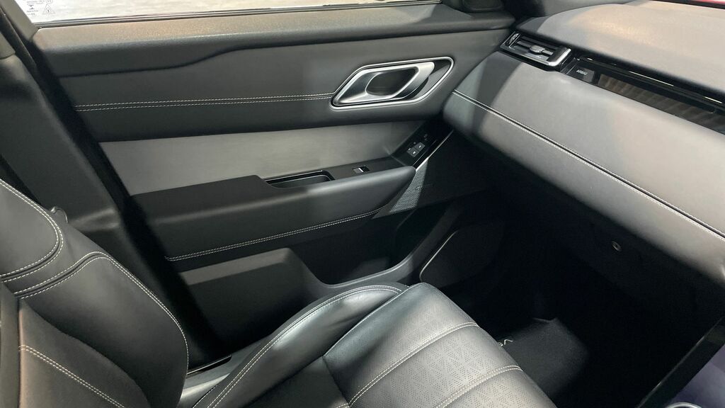 Land Rover Range Rover Velar 2L R-dynamic S White #39