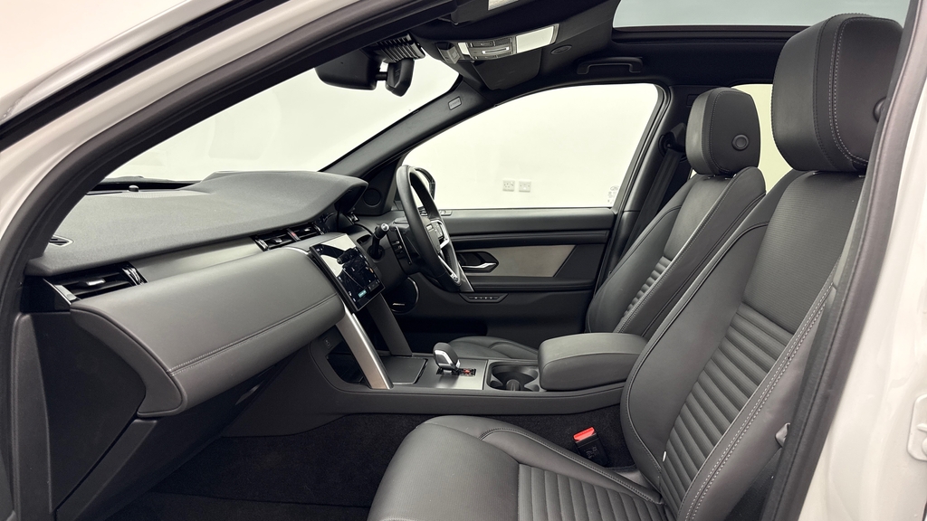 Land Rover Discovery Sport D200 Dynamic Hse Fuji White White #3