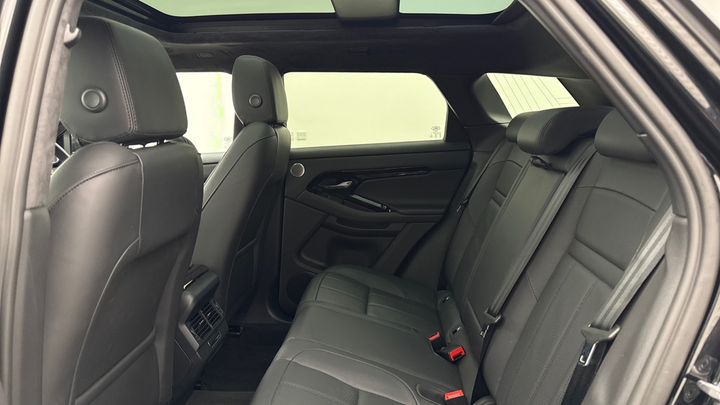 Land Rover Range Rover Evoque P270e Santorini Black Black #4
