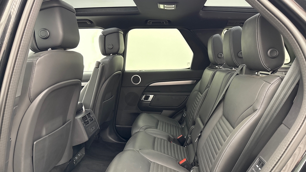Land Rover Discovery D350 Dynamic Hse Santorini Black Black #4