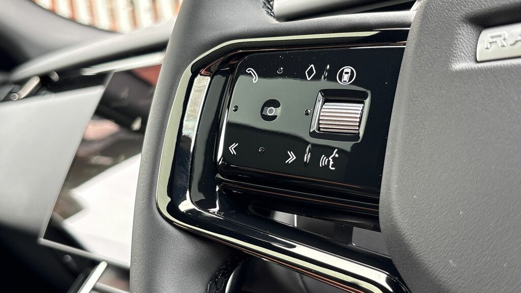 Land Rover Range Rover Velar Belgravia Edition Grey #34
