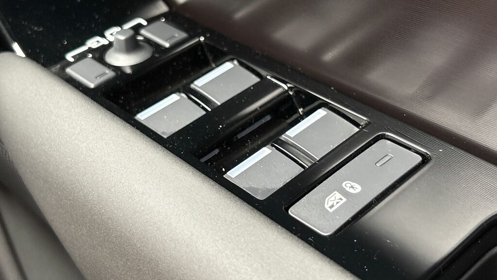 Land Rover Range Rover Velar Belgravia Edition Grey #30