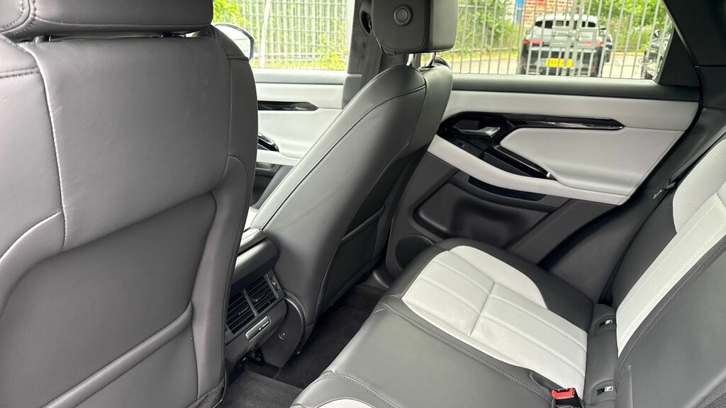Land Rover Range Rover Evoque 1.5 P270e Edition Black #41