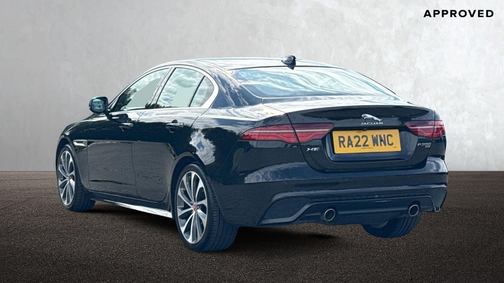 Jaguar XE P300 R-dynamic Hse Awd Santorini Black Black #2