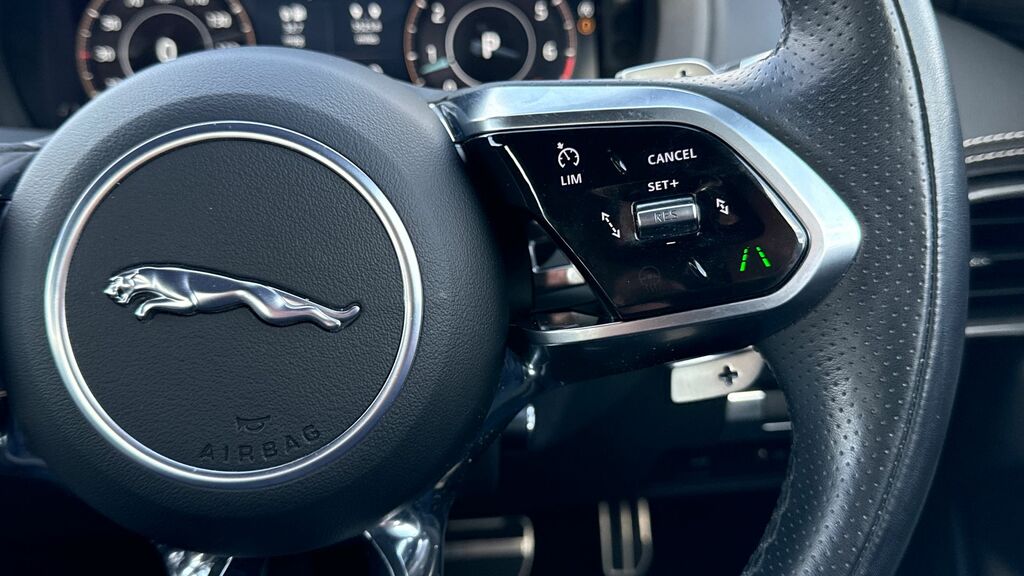 Jaguar XE 2.0 P300 R-dynamic Hse Awd 2022 Black #29
