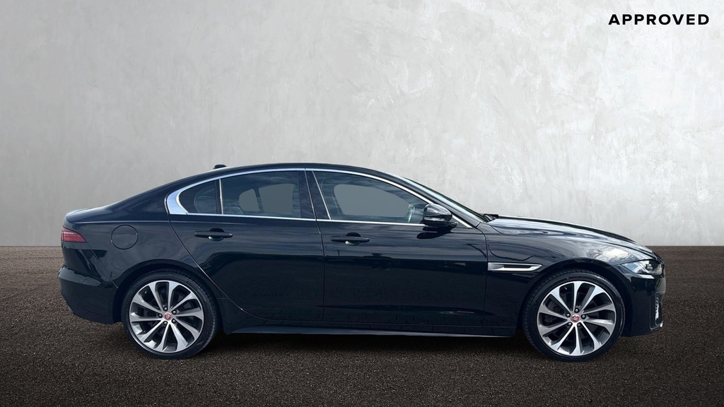 Jaguar XE P300 R-dynamic Hse Awd Santorini Black Black #5